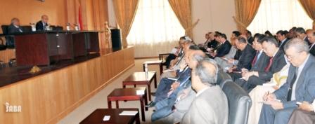 القربي في اللقاء الموسع الذي عقده يوم أمس مع السفراء العرب والأجانب