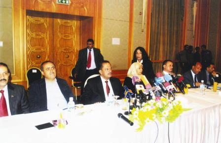 د. مجور خلال افتتاح مؤتمر العدالة والديمقراطية



،