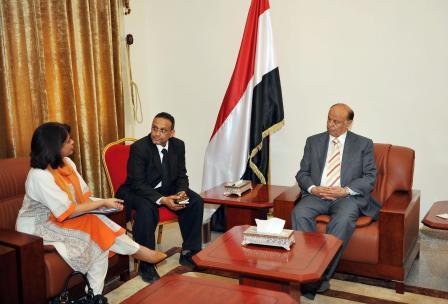 نائب الرئيس لدى استقباله  ممثلة البرنامج الإنمائي للأمم المتحدة المقيمة باليمن