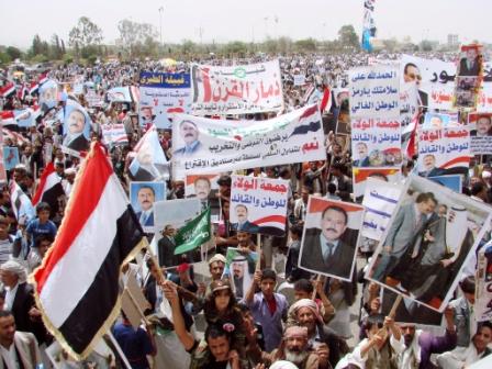 مسيرات جماهيرية معبرة عن الفرحة بنجاح العملية الجراحية التي أجريت لفخامة الرئيس