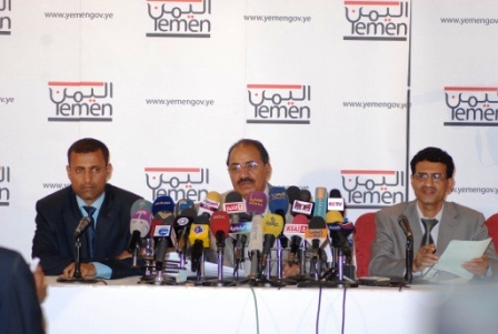 الجندي في المؤتمر الصحفي الذي عقده بصنعاء أمس