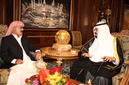 من جلسة المباحثات بين رئيس الجمهورية وخادم الحرمين الشريفين في الرياض أمس
