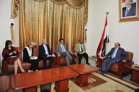 نائب الرئيس أثناء استقباله سفراء الاتحاد الأوروبي أمس