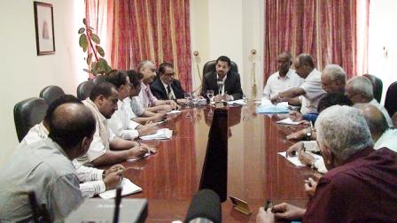 شائف لدى لقائه رؤساء وممثلي الأحزاب والتنظيمات السياسية أمس