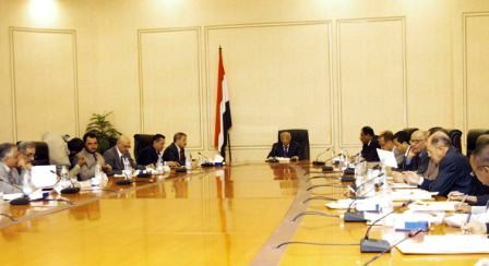 جانب من اجتماع المجلس الاقتصادي الأعلى أمس