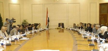 جانب من اجتماع مجلس الوزراء أمس
