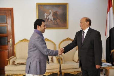 رئيس الجمهورية أثناء استقباله أعضاء مجلس التضامن الوطني أمس