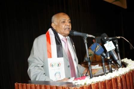 ..ويلقي كلمة في حفل تأبين رؤوفة حسن أمس