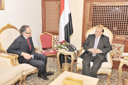 رئيس الجمهورية لدى استقباله سفير استراليا أمس