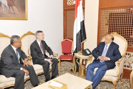 .. ويستقبل سفير سويسرا لدى اليمن