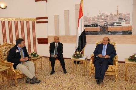 رئيس الجمهورية لدى استقباله وفد الكونجرس الأمريكي أمس