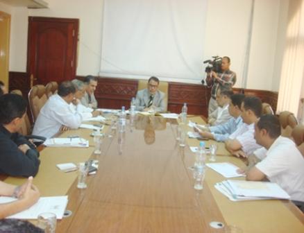 لجنة تقصي الحقائق البرلمانية خلال اجتماعها