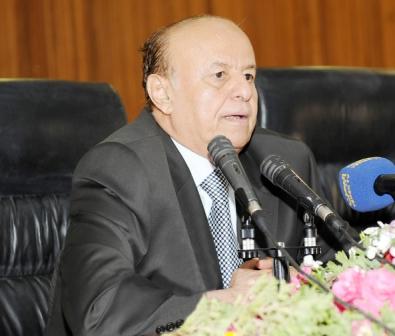 رئيس الجمهورية في محاضرته التي القاها بمناسبة انتهاء العام الدراسي في الكلية الحربية