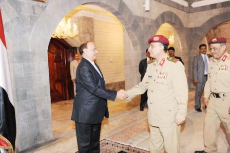 رئيس الجمهورية لدى استقباله وزير الدفاع أمس