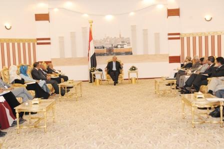 رئيس الجمهورية لدى استقباله اللجنة التحضيرية للحوار الوطني الشامل