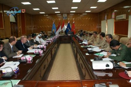 جانب من اجتماع لجنة الشؤون العسكرية أمس