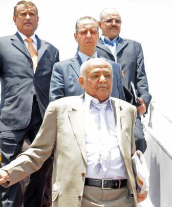 باسندوة لدى عودته إلى صنعاء أمس الأول