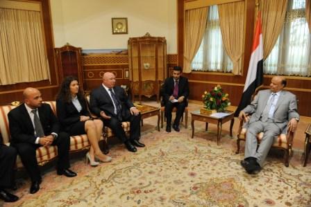 ..وأثناء استقباله وفد شركة باور انرجي جروب أمس