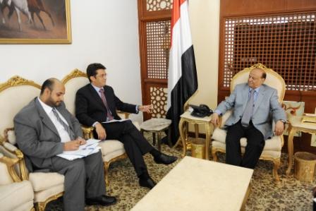 رئيس الجمهورية لدى لقائه رئيس بعثة الاتحاد الأوروبي أمس