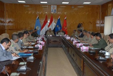 جانب من اجتماع اللجنة العسكرية أمس