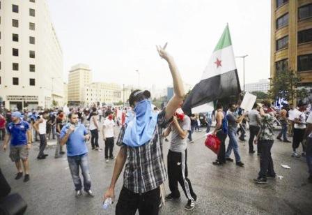 جانب من الاحتجاجات في لبنان أمس