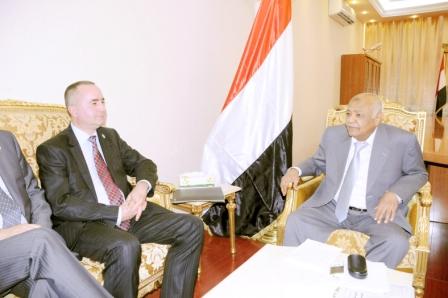 رئيس الوزراء لدىاستقباله نائب وزير الاقتصاد والطاقة والسياحة البلغاري