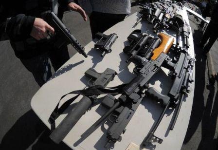 شحنة الأسلحة المهربة المضبوطة في ميناء عدن