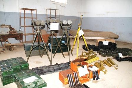 جانب من الأسلحة الإيرانية المضبوطة