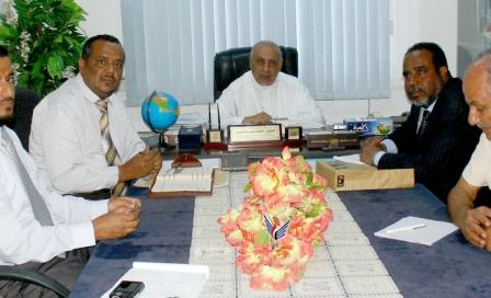 من اجتماع لجنة معالجة قضايا الأراضي أمس