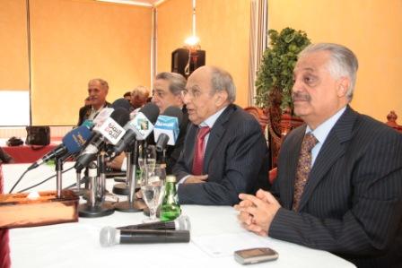 الإرياني يلقي كلمته في اللقاء التمهيدي أمس