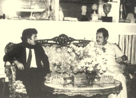 جلسة مباحثات بين الرئيسين علي ناصر محمد وعلي عبدالله صالح بصنعاء