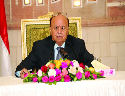 رئيس الجمهورية يلقي كلمته لدى لقائه مجموعة المكون الشبابي في مؤتمر الحوار أمس