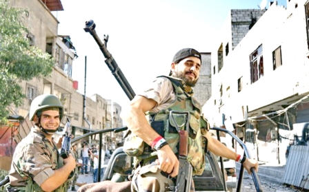 أفراد من الجيش السوري
