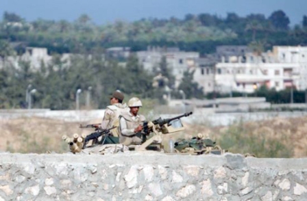 الجيش المصري خلال ملاحقة الارهابيين في سيناء