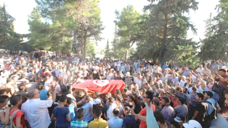 جنازة رمزية لرجال الأمن للتعبير عن استعدادهم للتضحية  من اجل حماية تونس