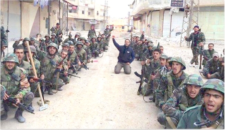الجيش السوري يحتفل بتدمير مقر ما يسمى بهيئة الافتاء