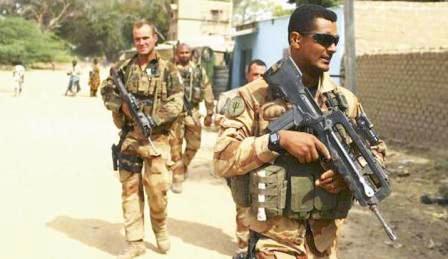 جنود من الجيش الفرنسي خلال عملية القتل شمال شرق مالي