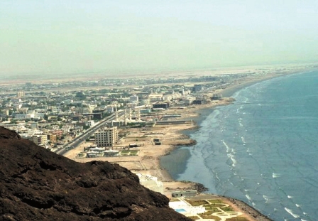 شاطئ خور مكسر أطول شواطئ أو سواحل محافظة عَدَن